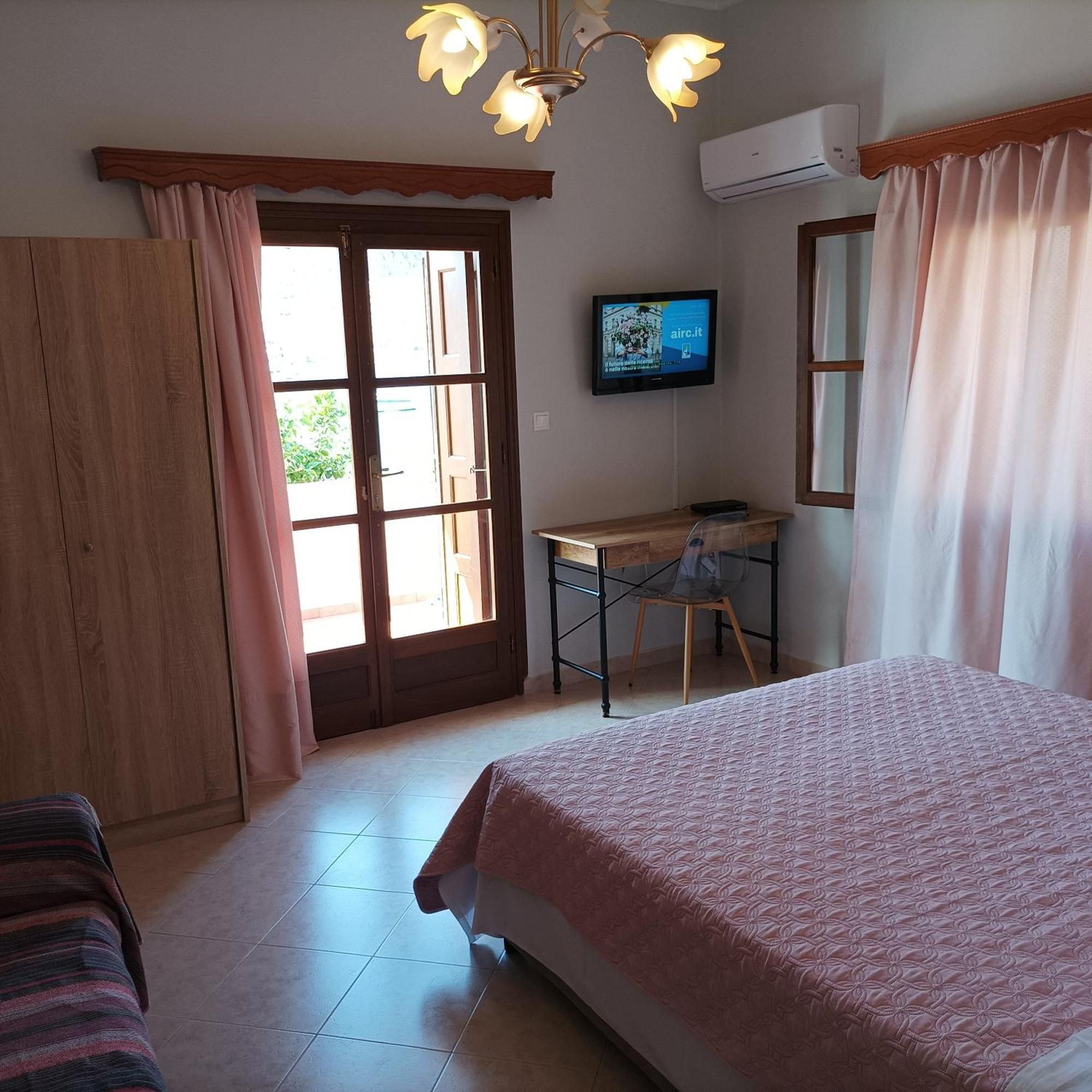 Pedi Breeze Apartment Symi Exterior photo