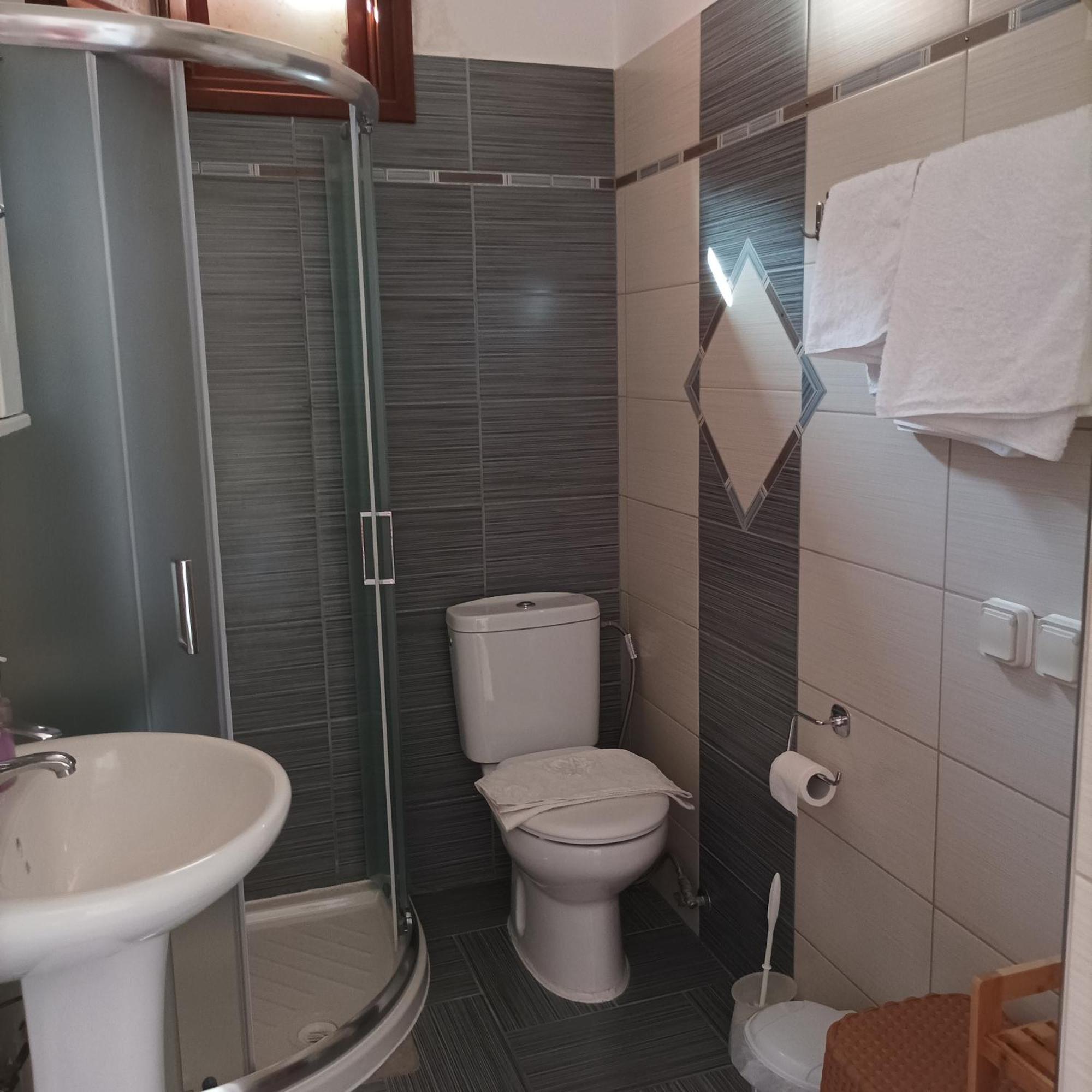 Pedi Breeze Apartment Symi Exterior photo